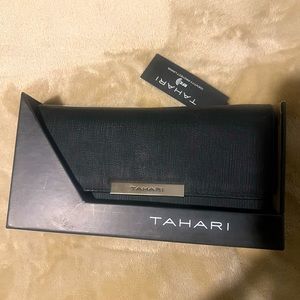 NWT Tahari Wallet
